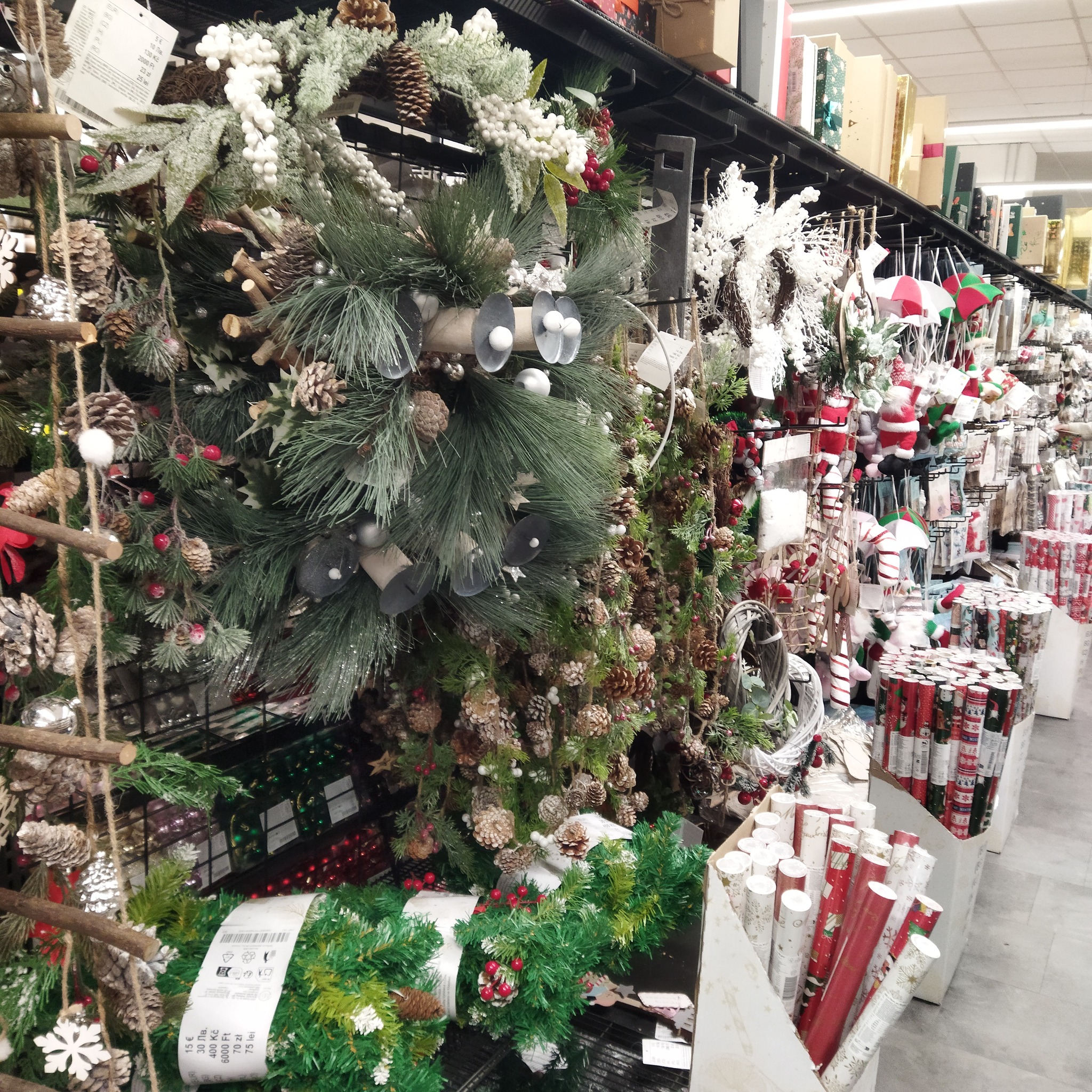 Centro Commerciale Euro Torri | Promozione: Da Tedi le decorazioni per il tuo Natale non finiscono mai!